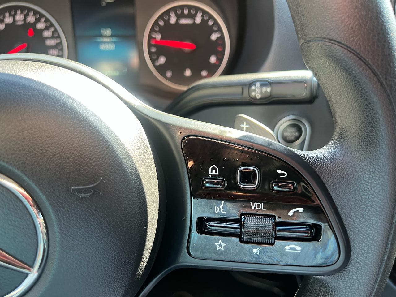 Mercedes-Benz Sprinter Passenger Van 2500 High Roof I4 Diesel HO 170" RWD 2024