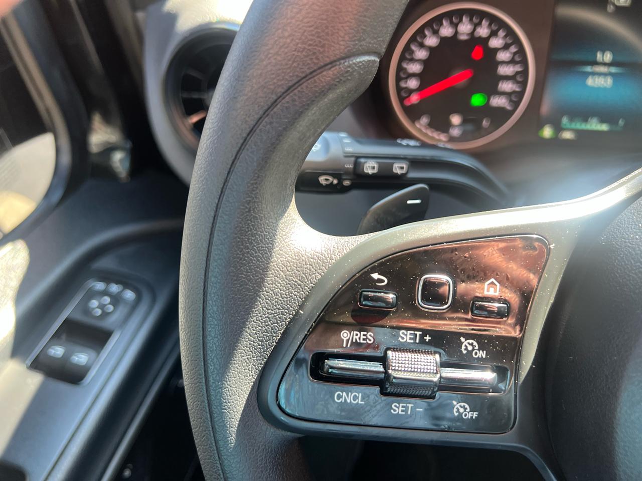 Mercedes-Benz Sprinter Passenger Van 2500 High Roof I4 Diesel HO 170" RWD 2024