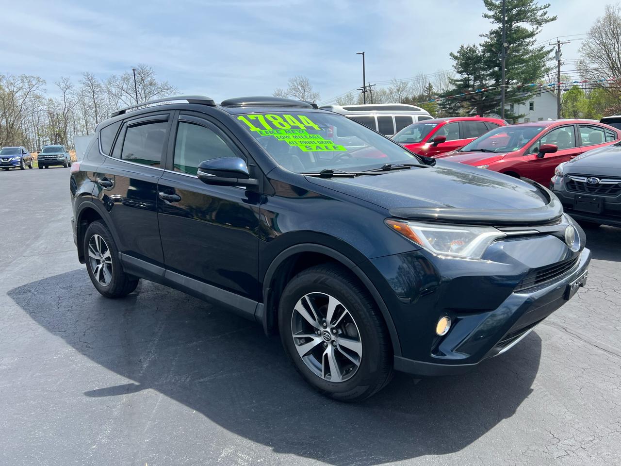 Toyota RAV4 Adventure AWD (Natl) 2018