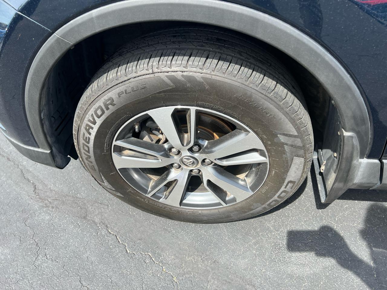 Toyota RAV4 Adventure AWD (Natl) 2018