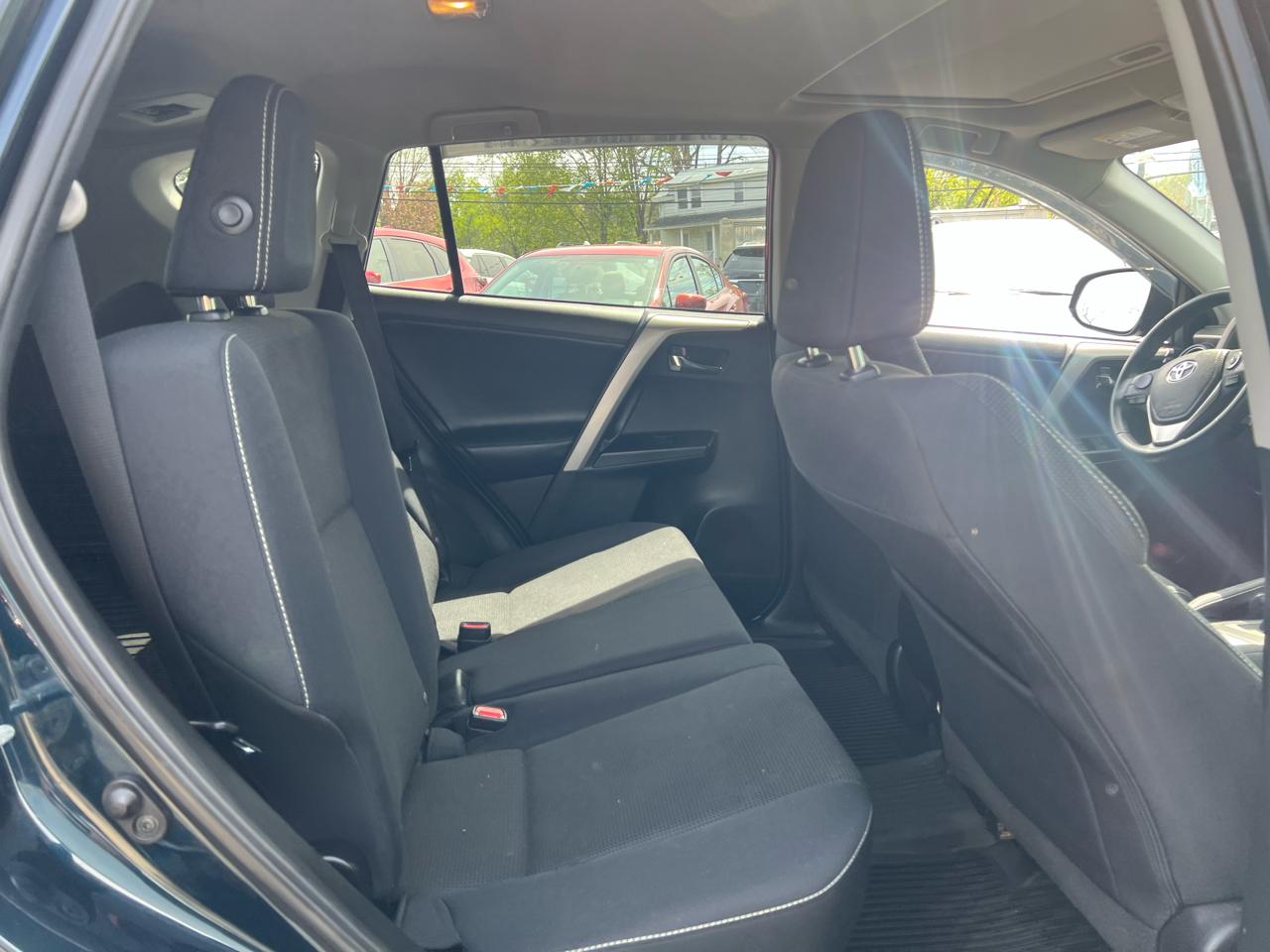 Toyota RAV4 Adventure AWD (Natl) 2018