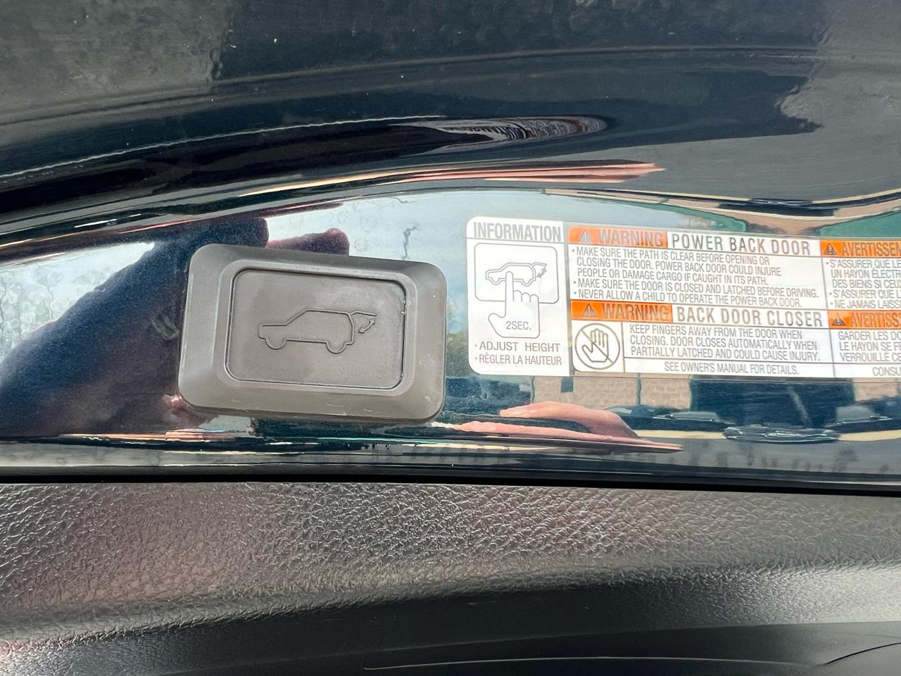 Toyota RAV4 Adventure AWD (Natl) 2018