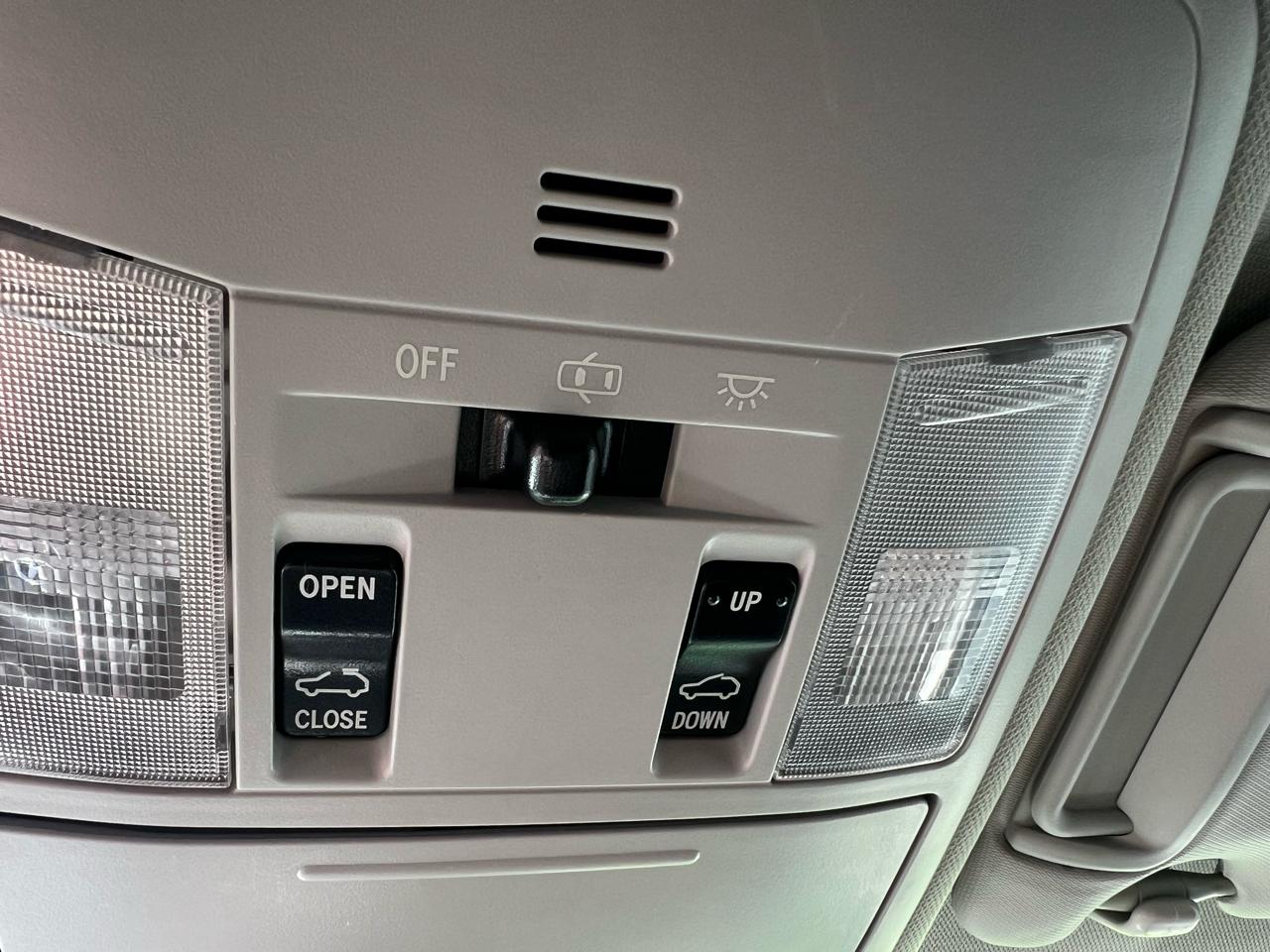 Toyota RAV4 Adventure AWD (Natl) 2018