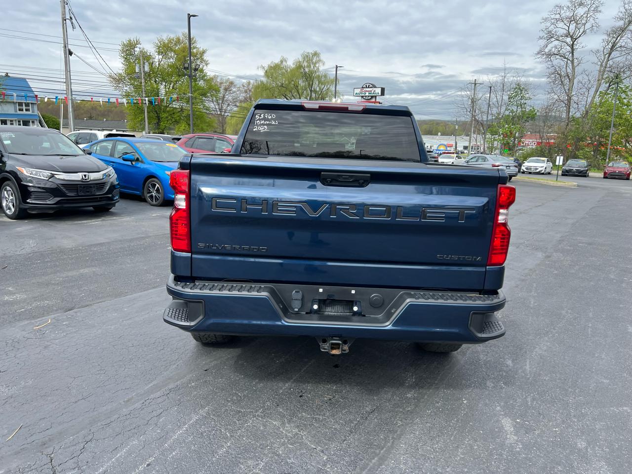 Chevrolet Silverado 1500 4WD Crew Cab 147" Custom 2023