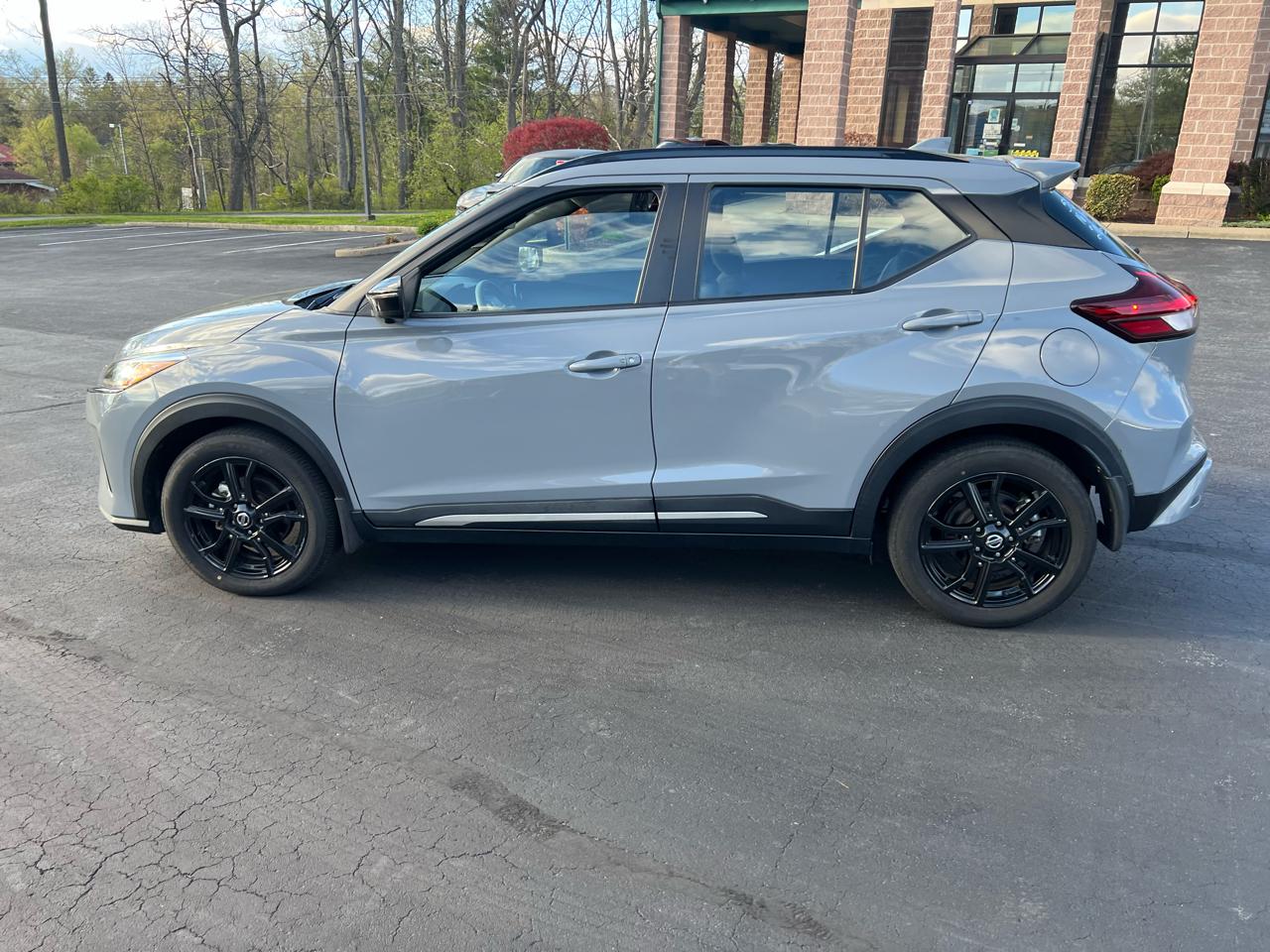 Nissan Kicks SR FWD 2021