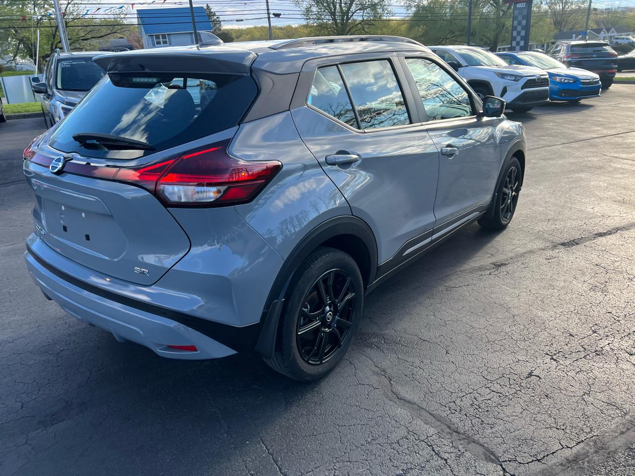 Nissan Kicks SR FWD 2021