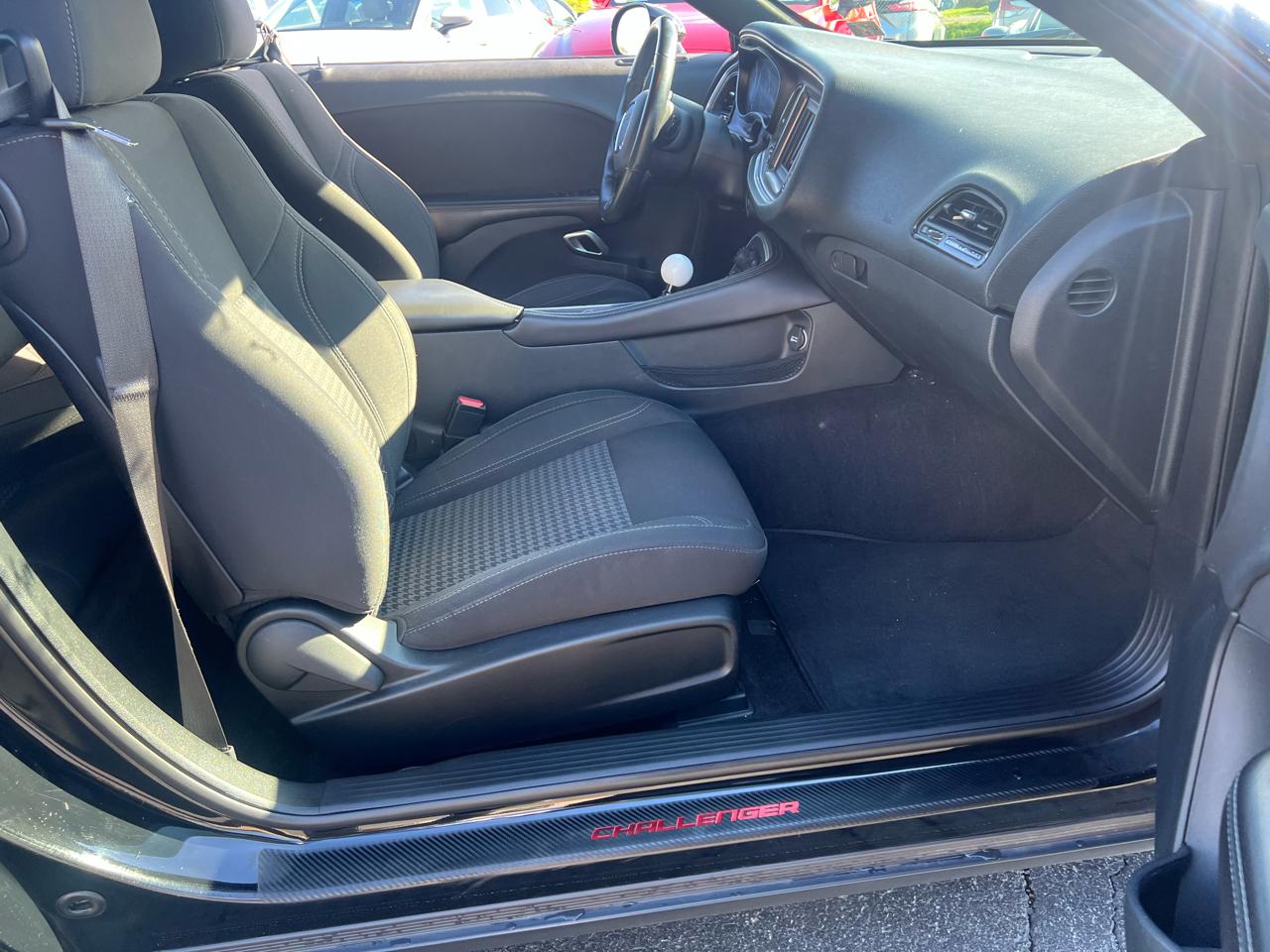 Dodge Challenger R/T RWD 2018