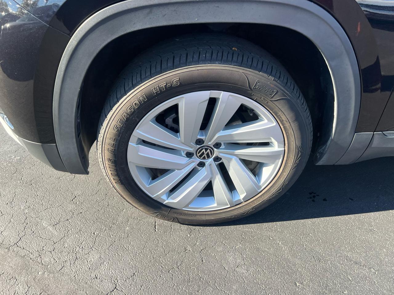 Volkswagen Atlas Cross Sport 3.6L V6 SE w/Technology 4MOTION 2022