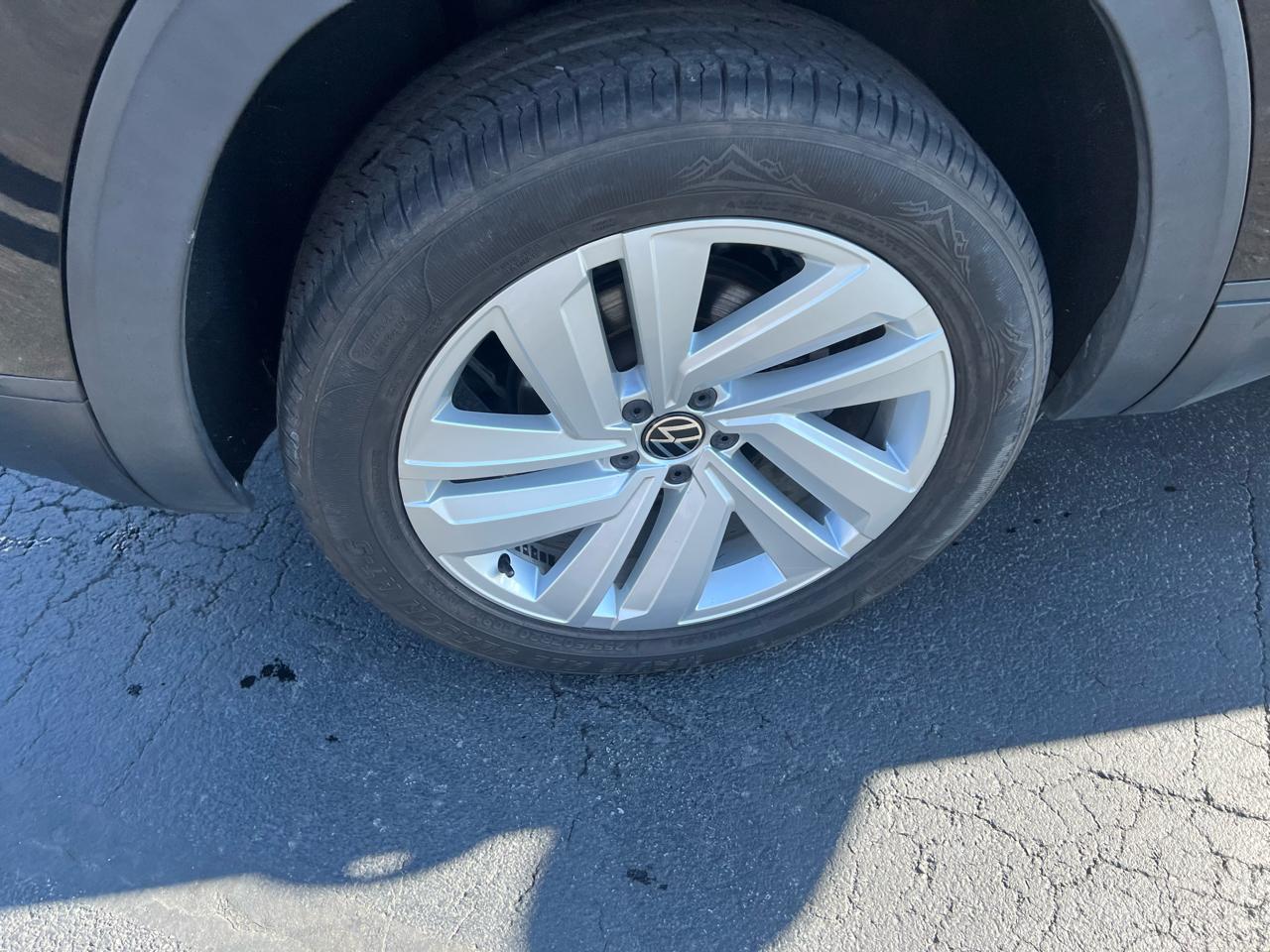 Volkswagen Atlas Cross Sport 3.6L V6 SE w/Technology 4MOTION 2022