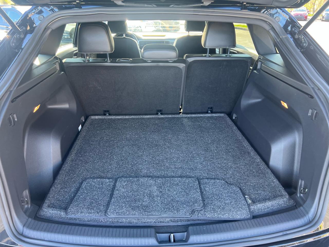 Volkswagen Atlas Cross Sport 3.6L V6 SE w/Technology 4MOTION 2022