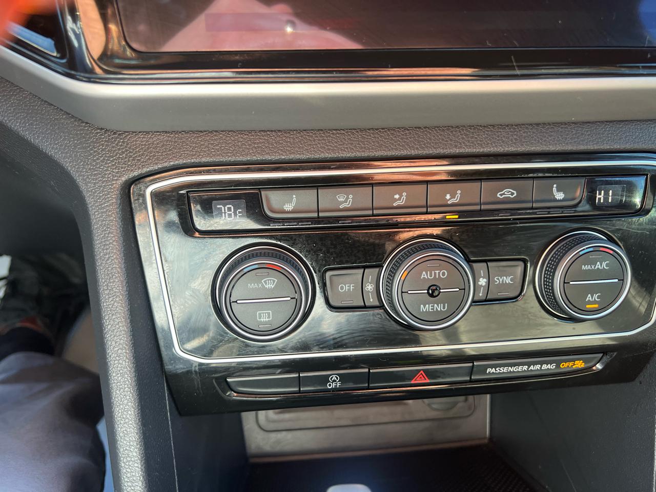 Volkswagen Atlas Cross Sport 3.6L V6 SE w/Technology 4MOTION 2022