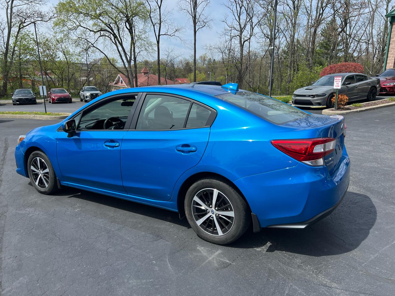 Subaru Impreza Premium 4-door CVT 2021