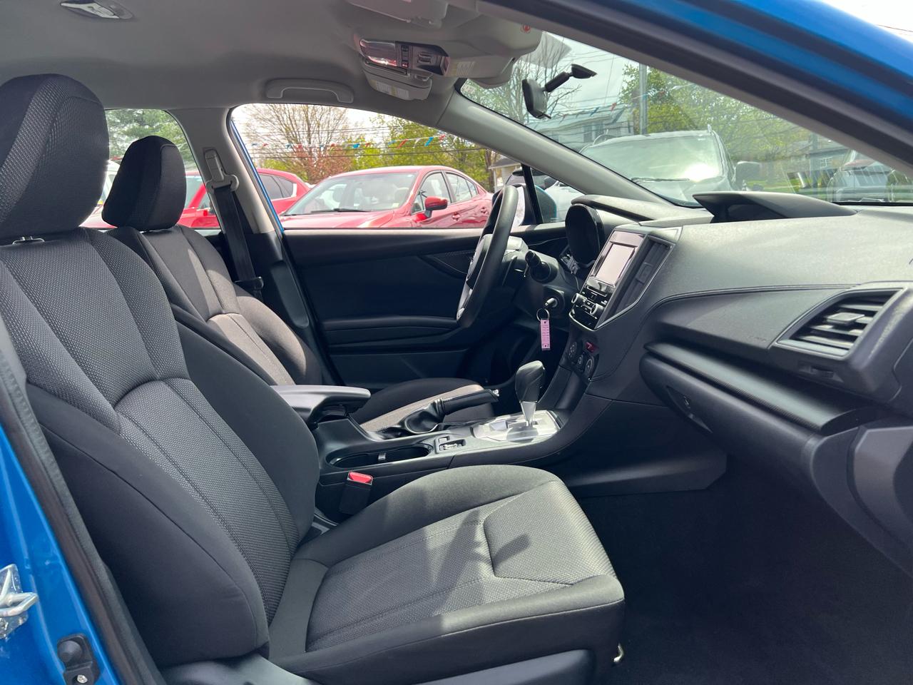 Subaru Impreza Premium 4-door CVT 2021