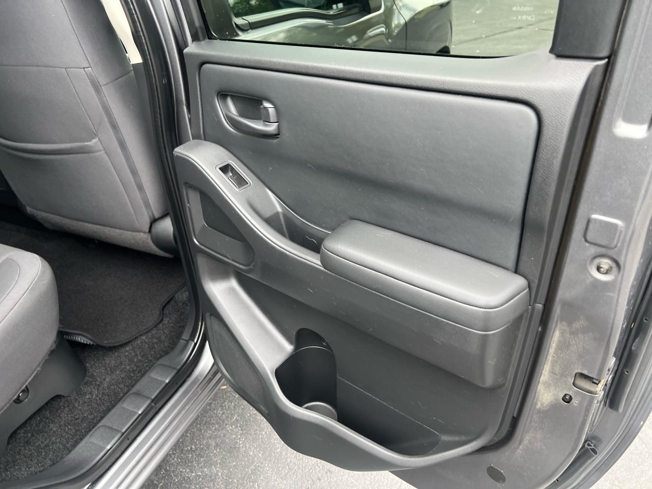 Nissan Frontier Crew Cab 4x4 S Auto 2022