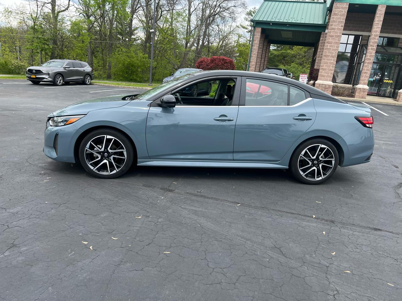 Nissan Sentra SR CVT 2024