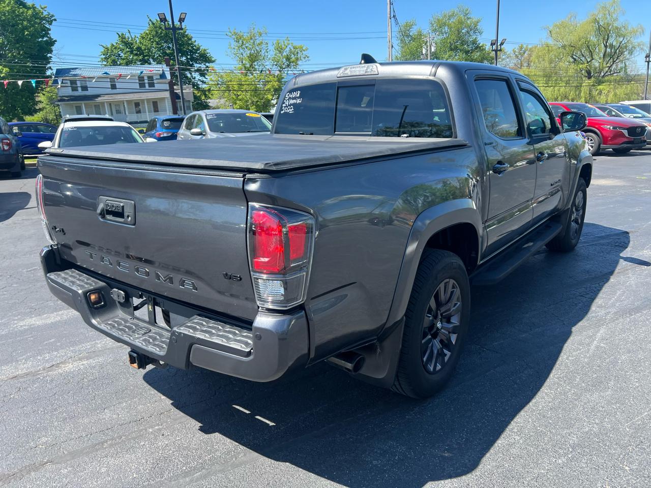 Toyota Tacoma 4WD Limited Double Cab 5' Bed V6 AT (Natl) 2022