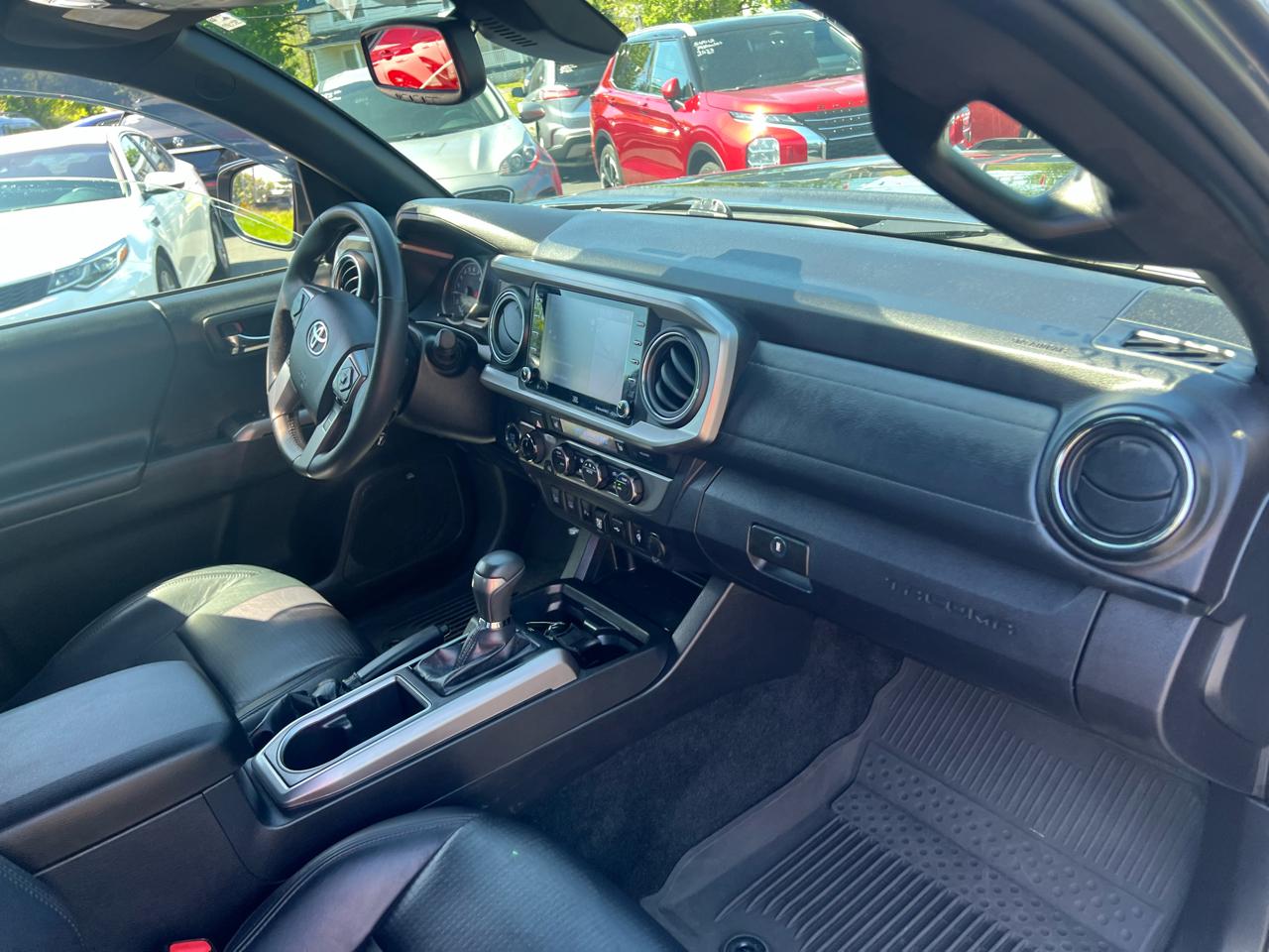 Toyota Tacoma 4WD Limited Double Cab 5' Bed V6 AT (Natl) 2022