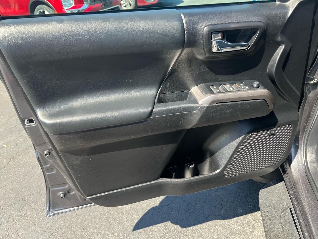 Toyota Tacoma 4WD Limited Double Cab 5' Bed V6 AT (Natl) 2022