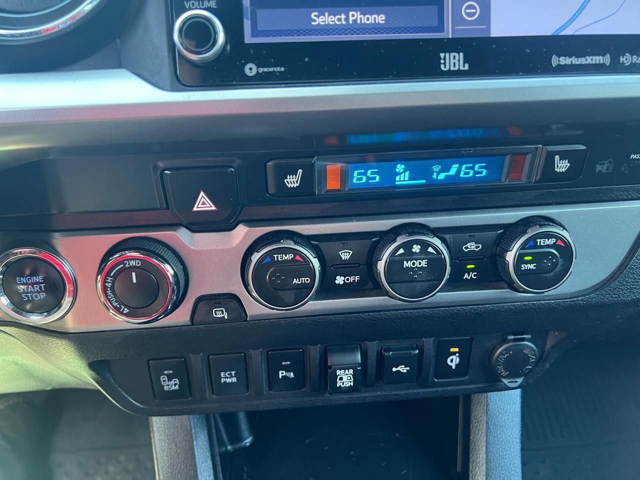 Toyota Tacoma 4WD Limited Double Cab 5' Bed V6 AT (Natl) 2022