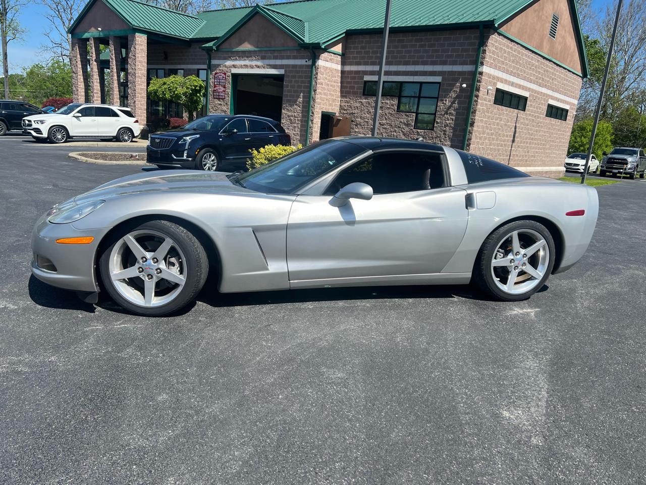 Chevrolet Corvette 2dr Cpe 2005