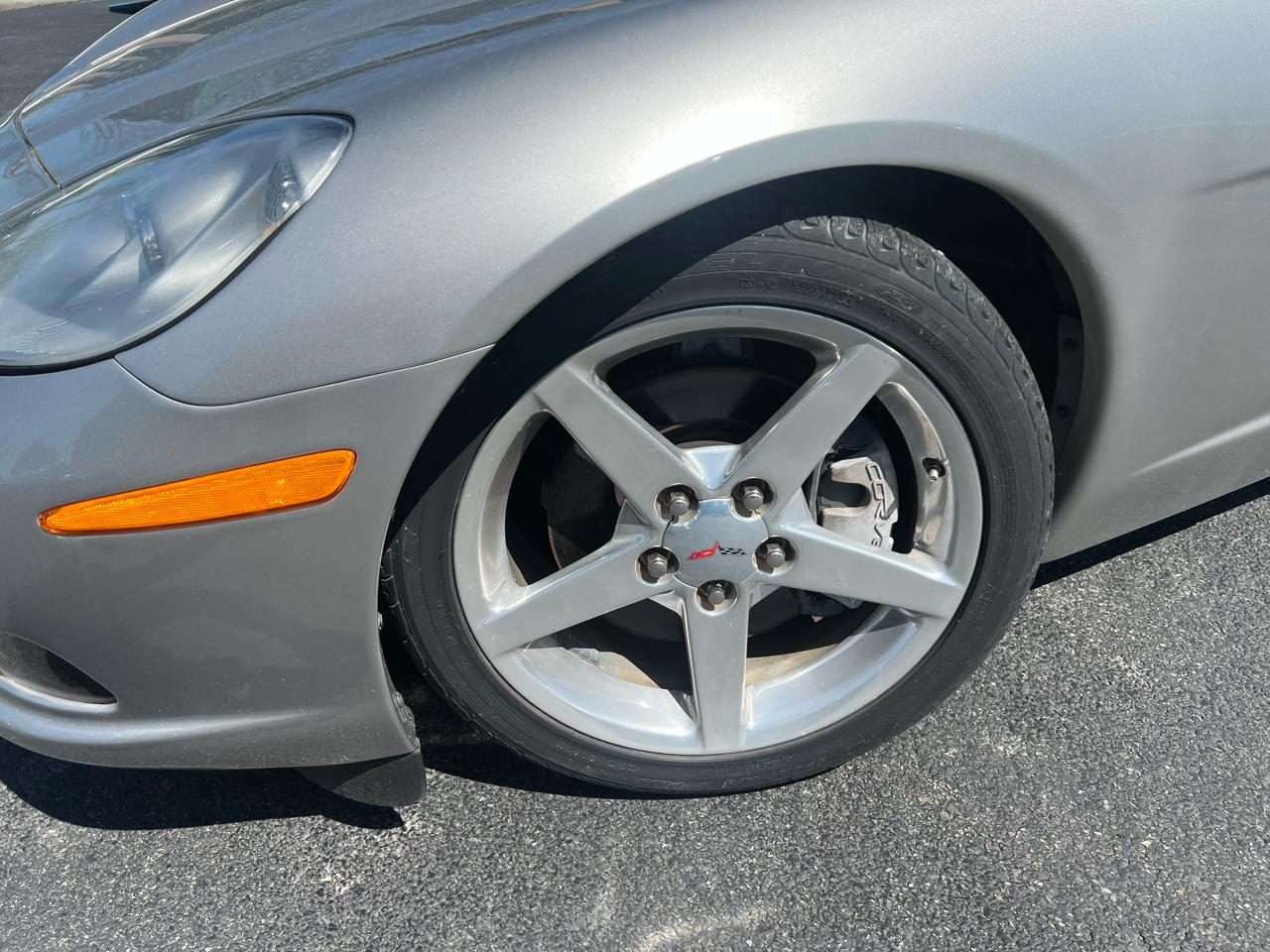 Chevrolet Corvette 2dr Cpe 2005
