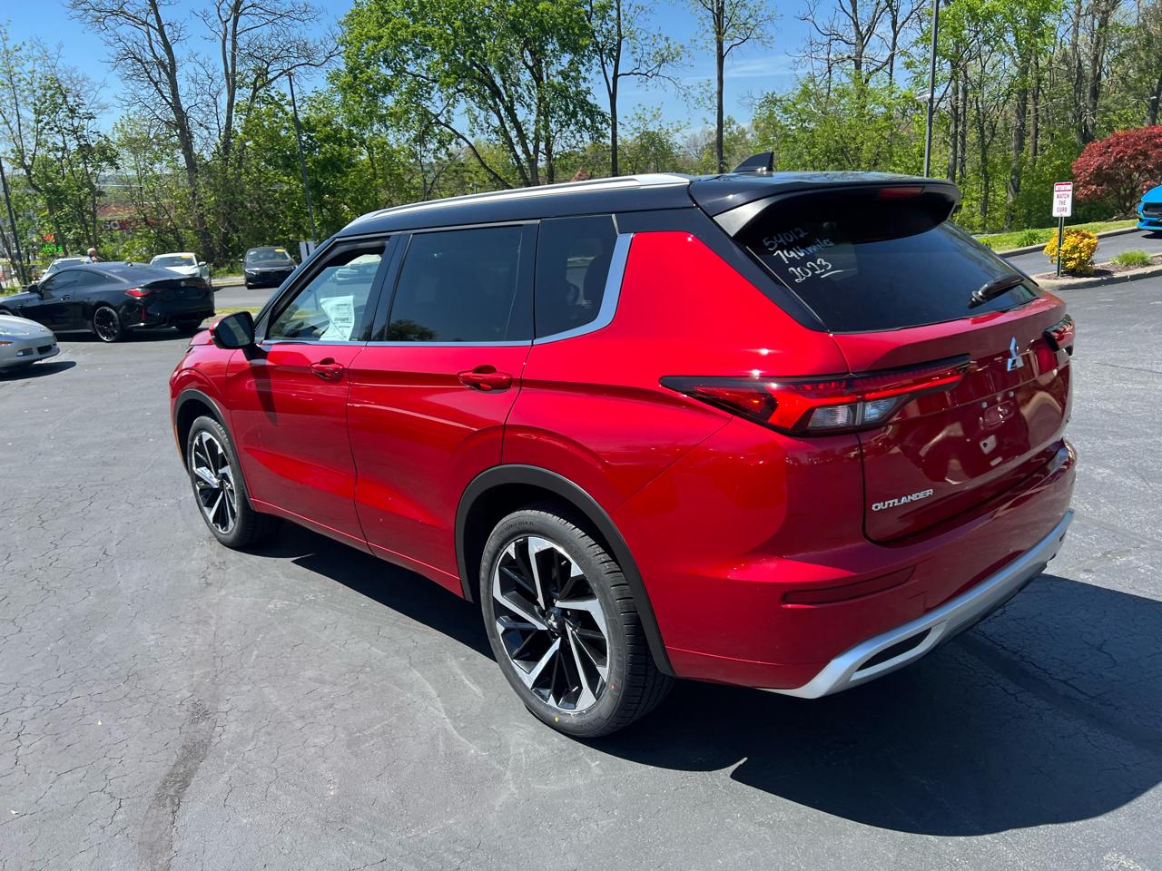 Mitsubishi Outlander SEL S-AWC 2023
