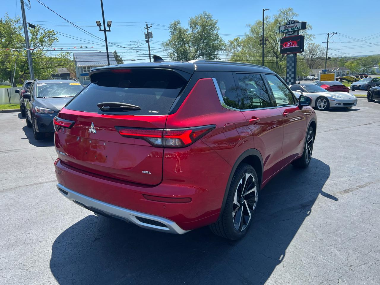 Mitsubishi Outlander SEL S-AWC 2023