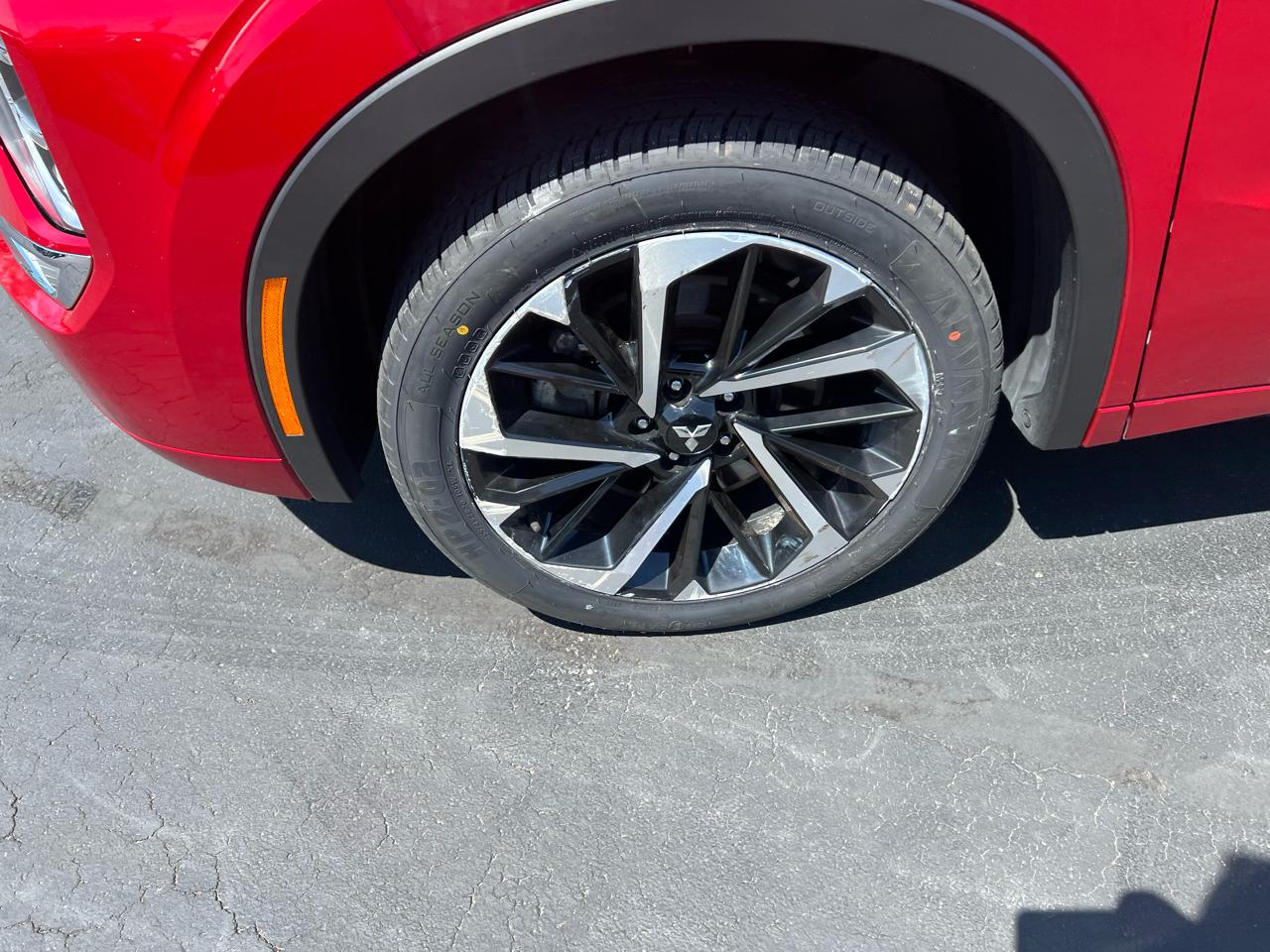 Mitsubishi Outlander SEL S-AWC 2023