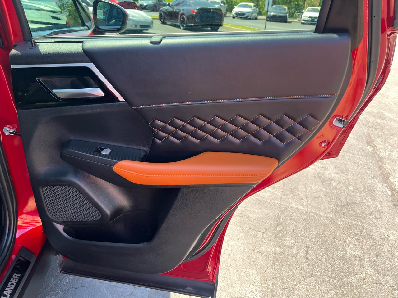 Mitsubishi Outlander SEL S-AWC 2023