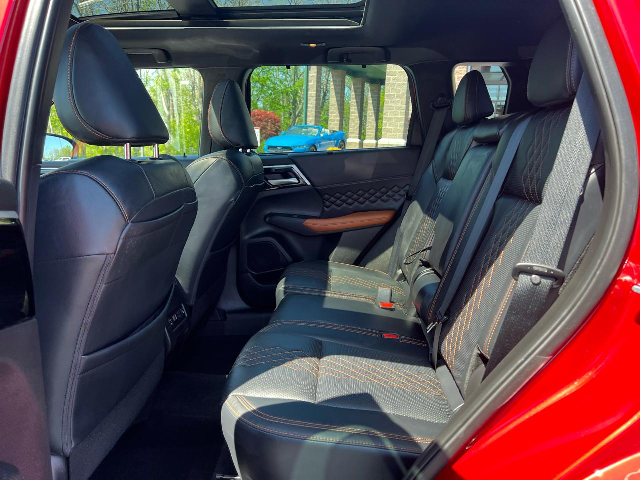 Mitsubishi Outlander SEL S-AWC 2023