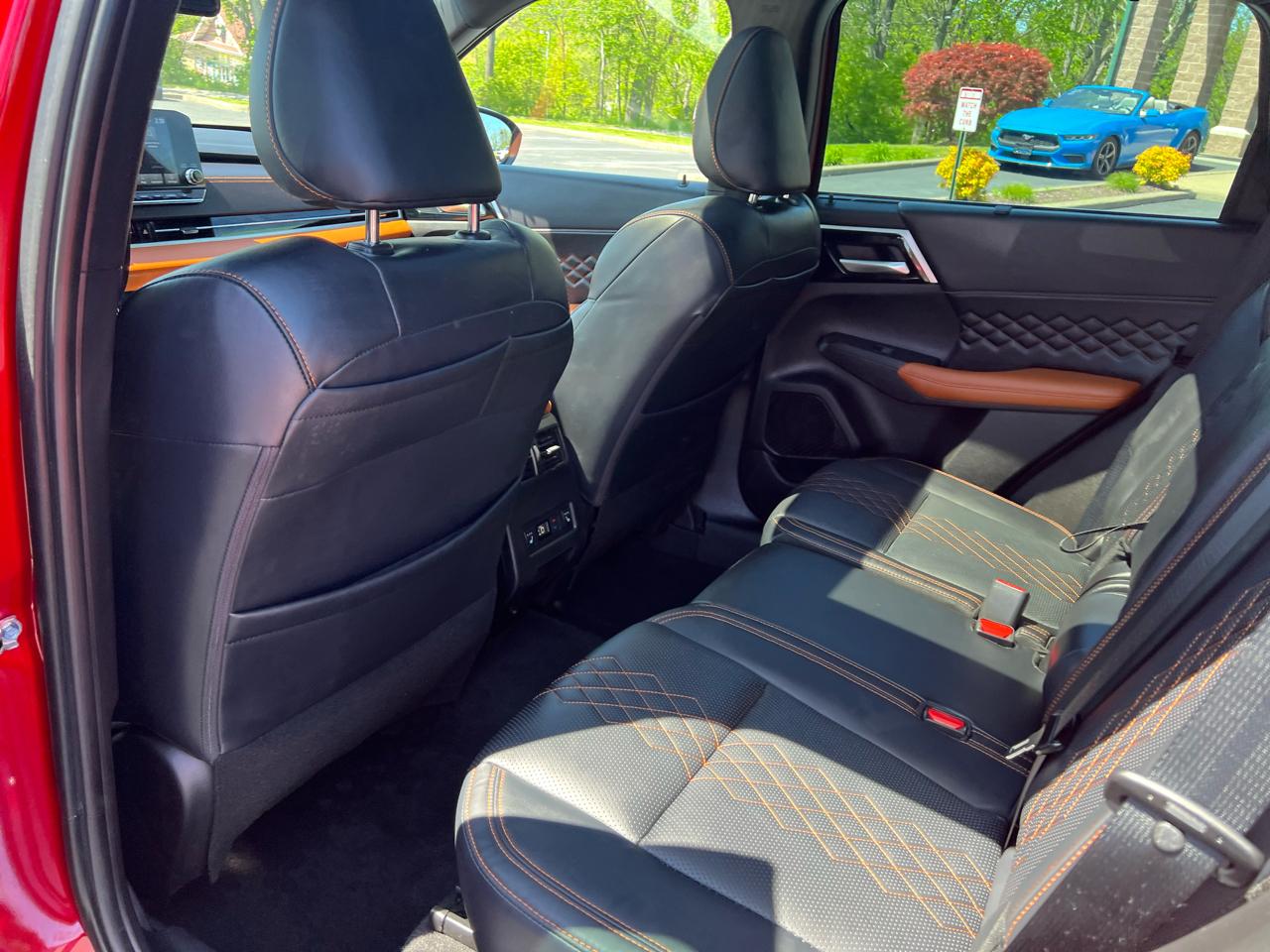 Mitsubishi Outlander SEL S-AWC 2023