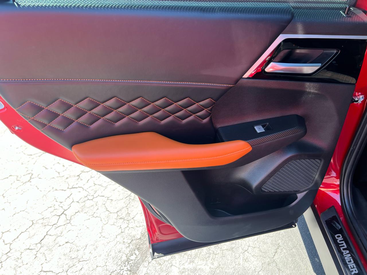 Mitsubishi Outlander SEL S-AWC 2023