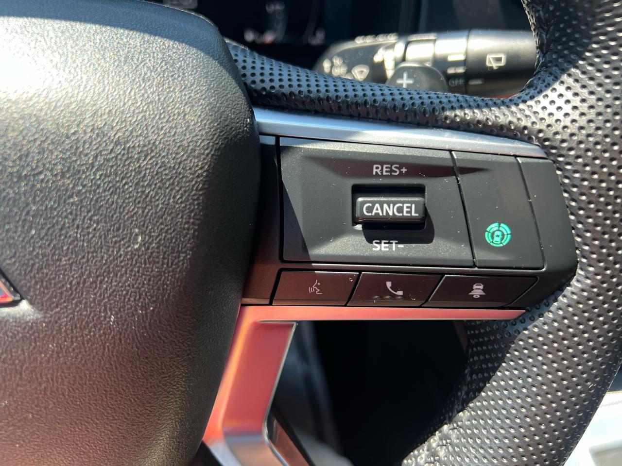 Mitsubishi Outlander SEL S-AWC 2023