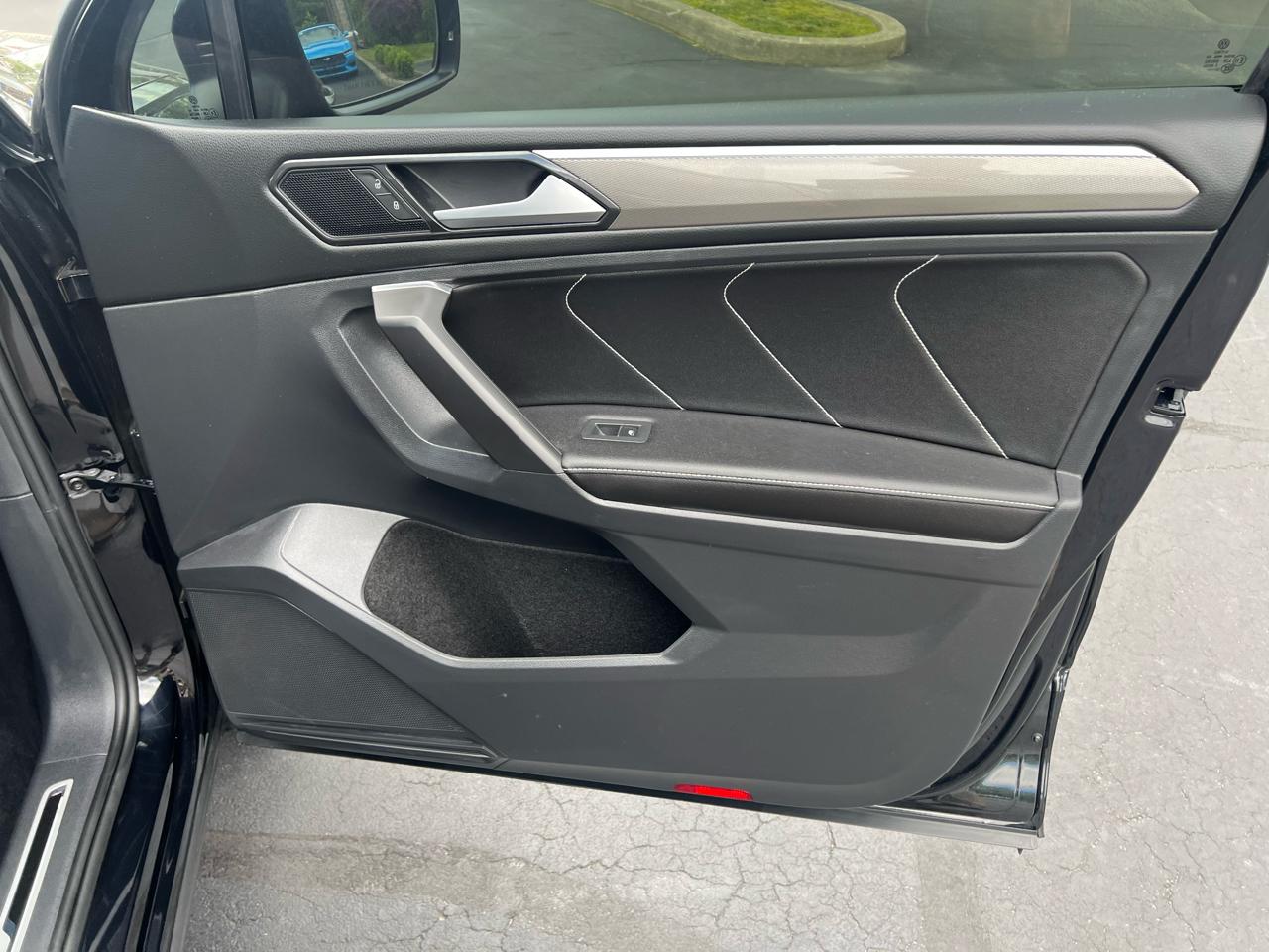 Volkswagen Tiguan 2.0T SE R-Line Black 4MOTION 2022