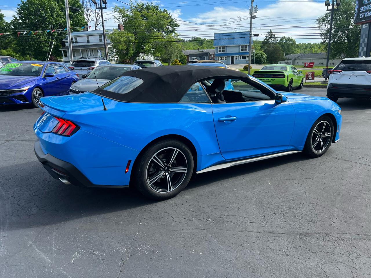Ford Mustang EcoBoost Convertible 2024