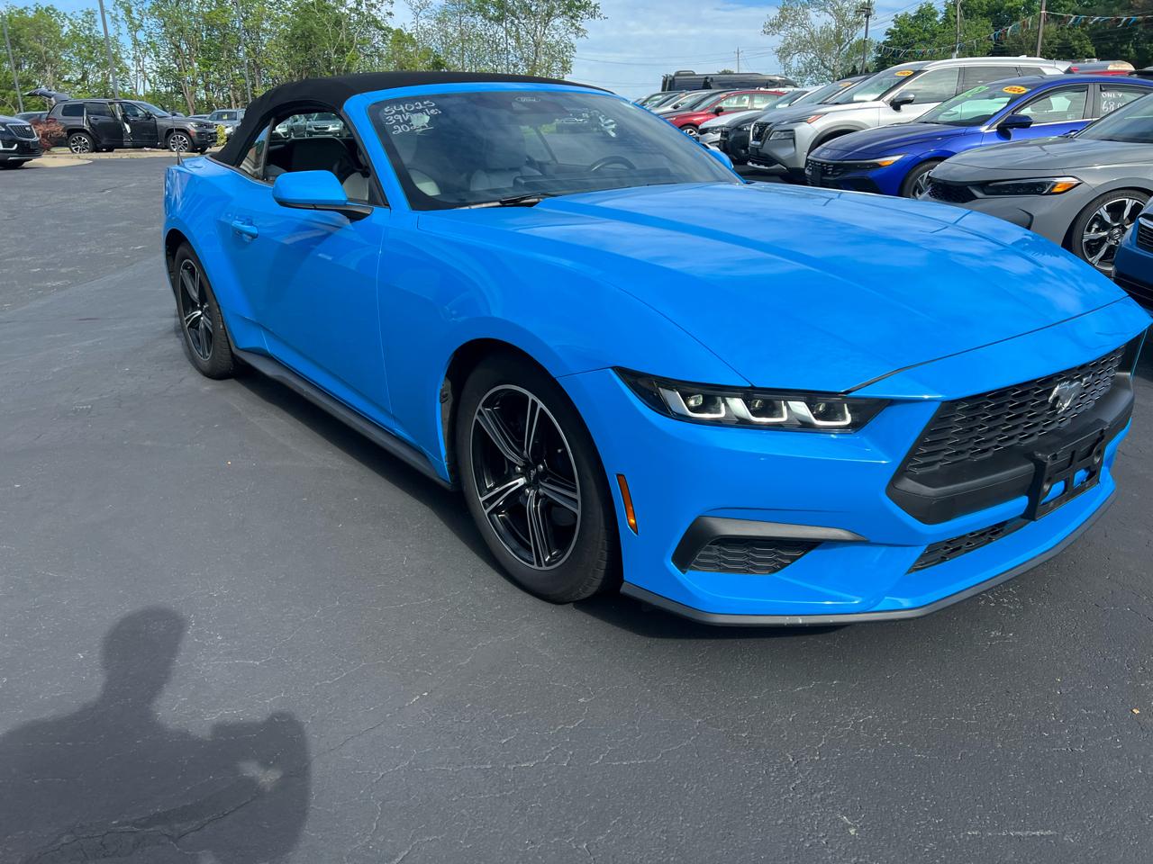 Ford Mustang EcoBoost Convertible 2024