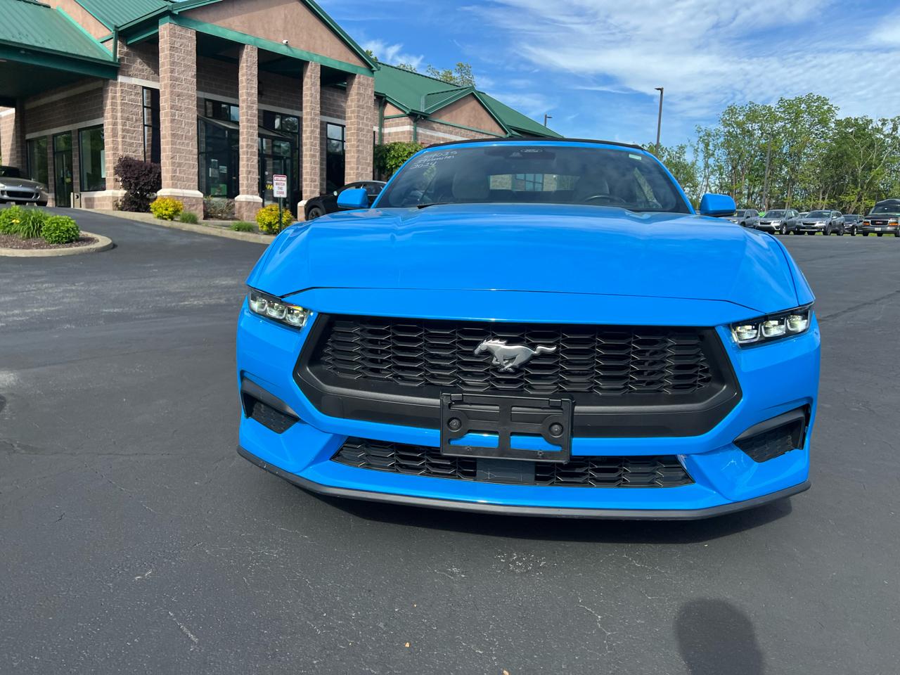 Ford Mustang EcoBoost Convertible 2024
