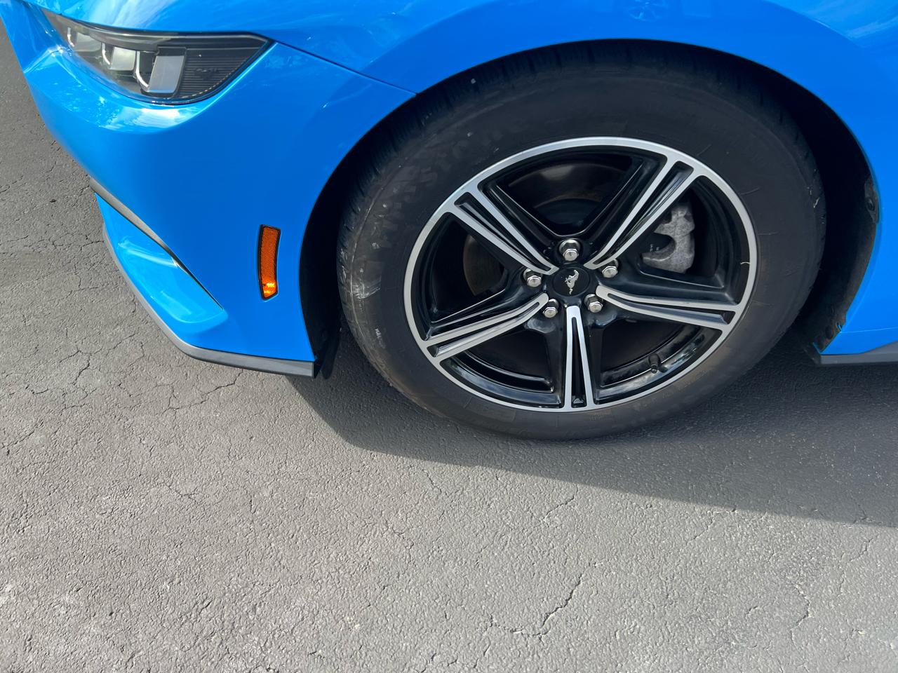 Ford Mustang EcoBoost Convertible 2024
