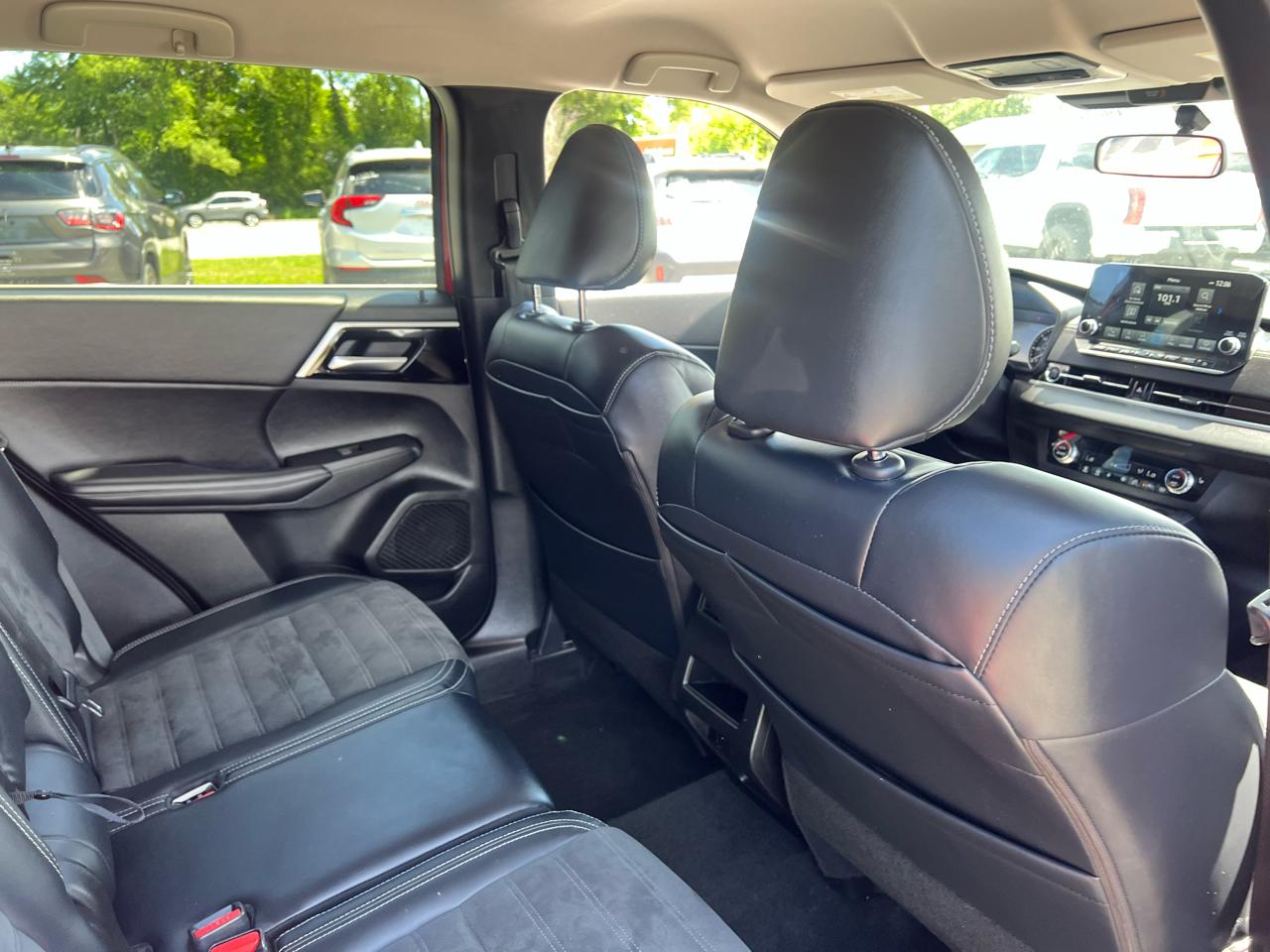 Mitsubishi Outlander SE S-AWC 2024
