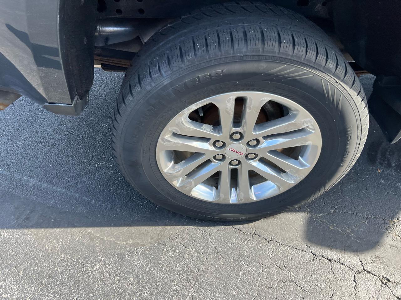 GMC Canyon 4WD Crew Cab 128" SLT 2020