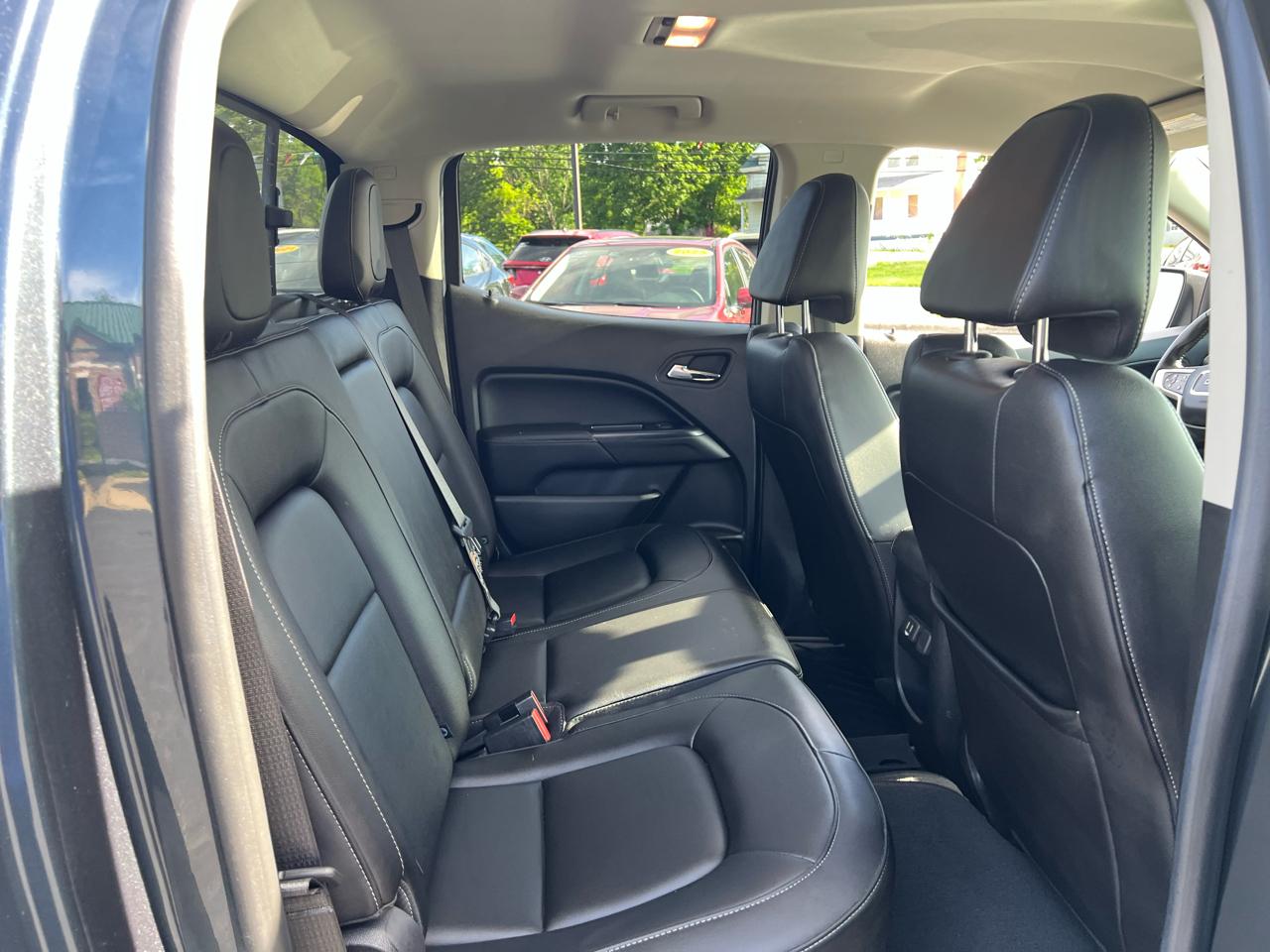 GMC Canyon 4WD Crew Cab 128" SLT 2020