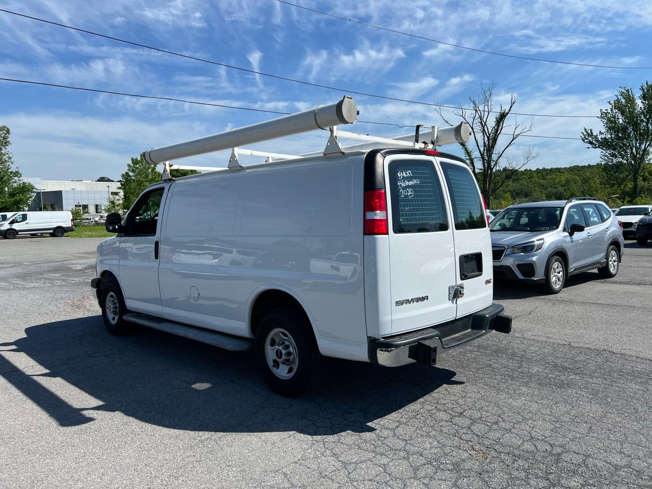 GMC Savana Cargo Van RWD 2500 135" 2020
