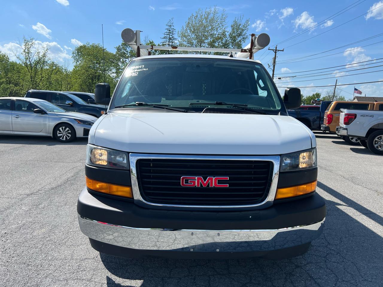 GMC Savana Cargo Van RWD 2500 135" 2020