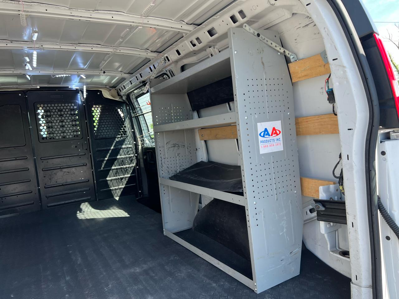 GMC Savana Cargo Van RWD 2500 135" 2020