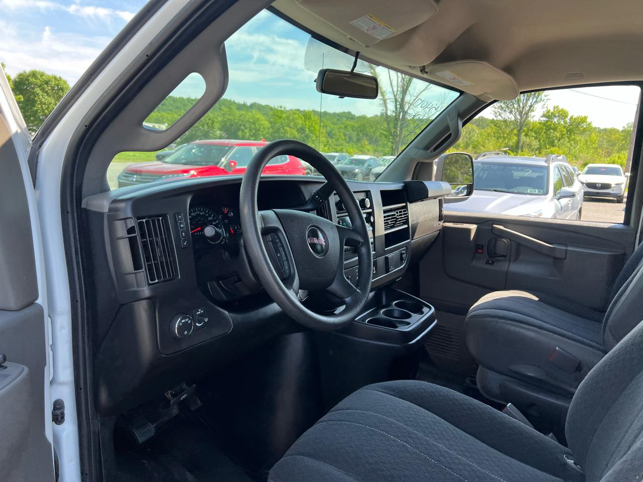 GMC Savana Cargo Van RWD 2500 135" 2020