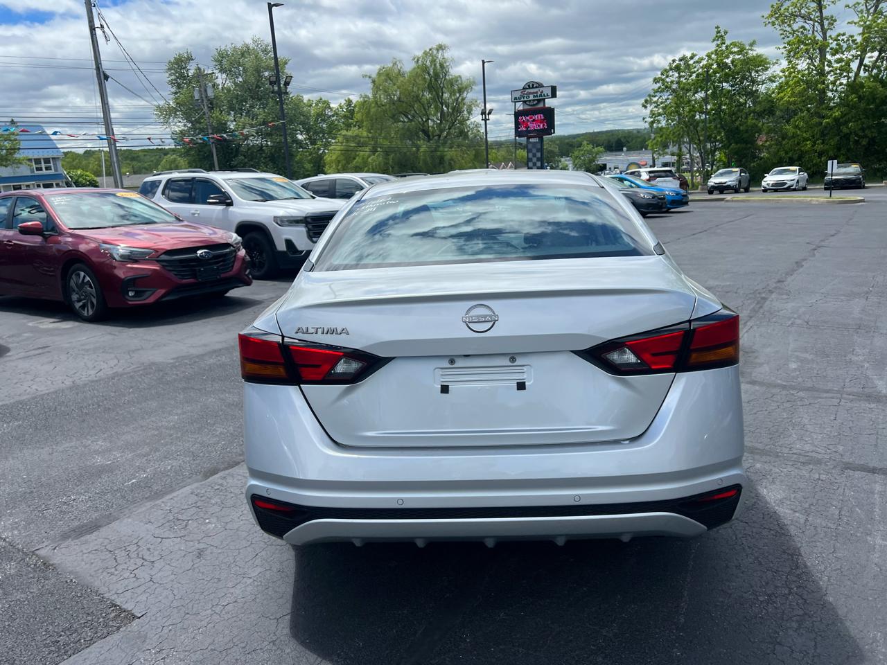 Nissan Altima 2.5 S Sedan 2024