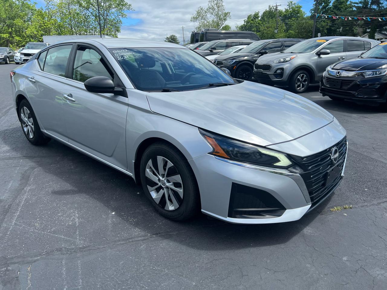 Nissan Altima 2.5 S Sedan 2024