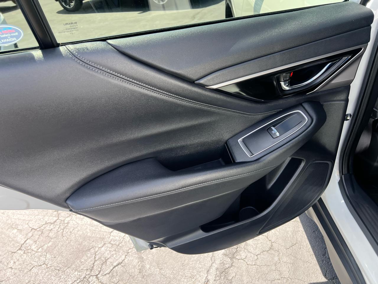 Subaru Outback Limited CVT 2021