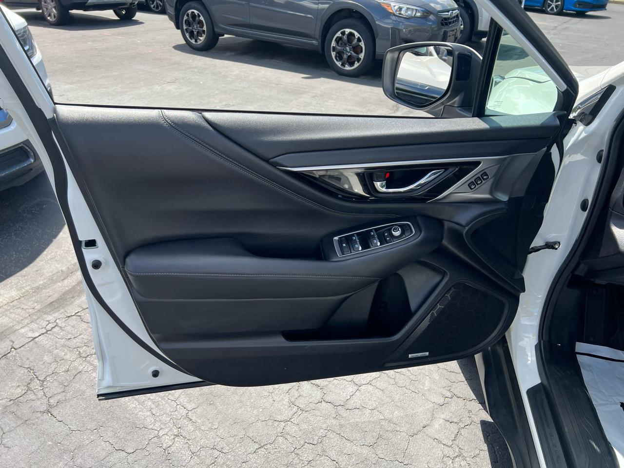 Subaru Outback Limited CVT 2021
