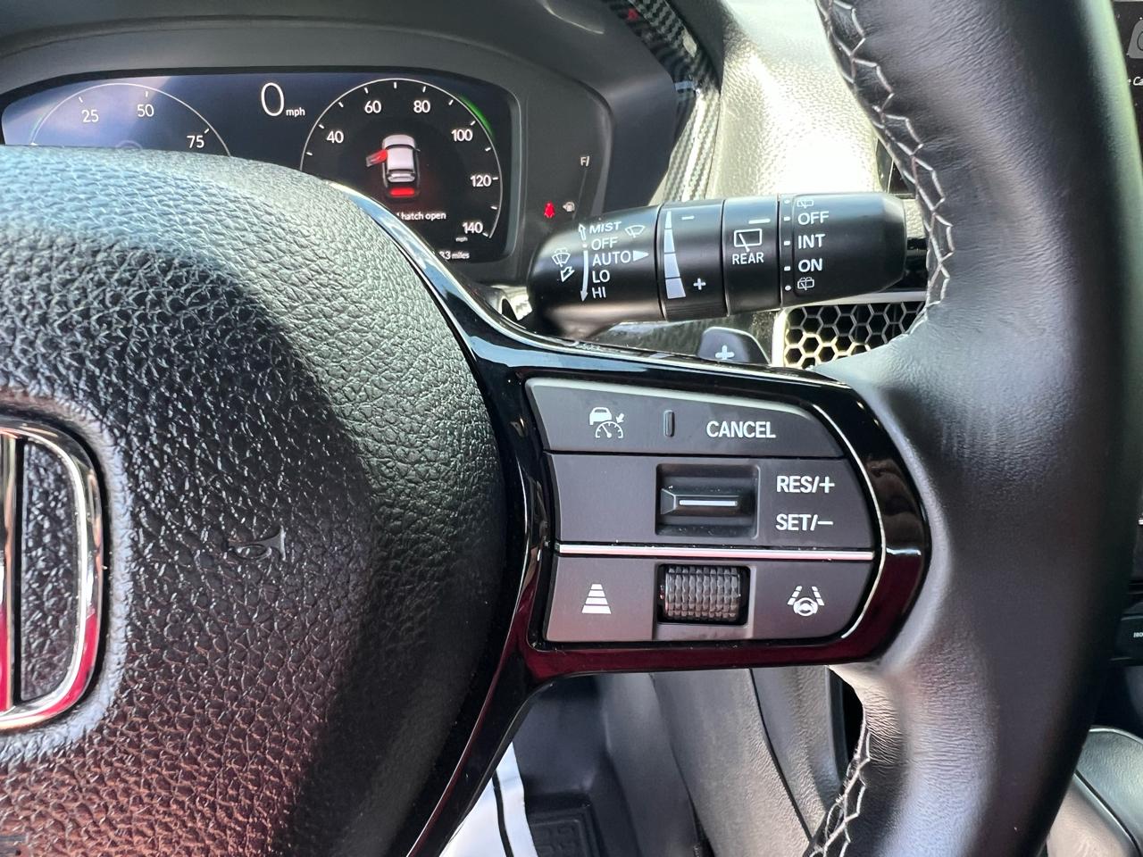 Honda Civic Hatchback Hybrid Sport Touring CVT 2025